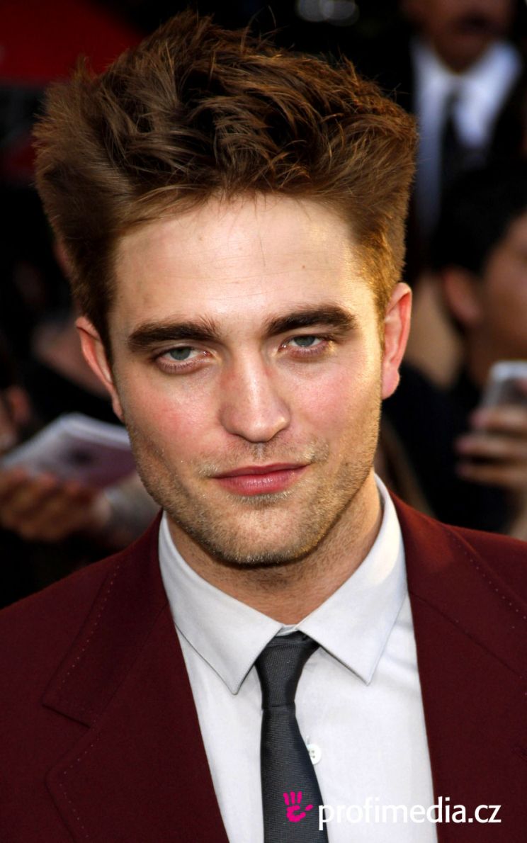 Robert Pattinson