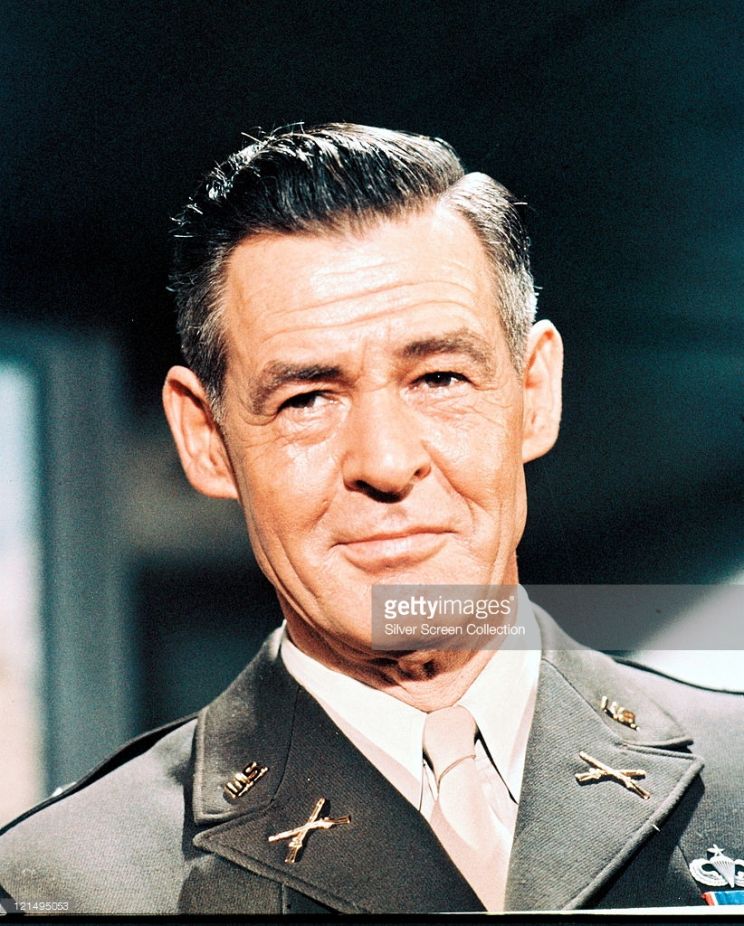 Robert Ryan