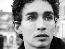 Robert Sheehan