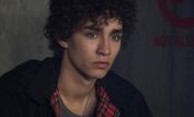 Robert Sheehan