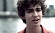 Robert Sheehan