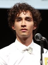 Robert Sheehan