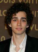 Robert Sheehan