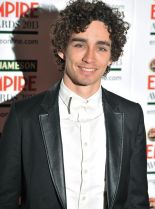 Robert Sheehan