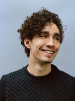 Robert Sheehan