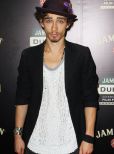 Robert Sheehan