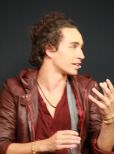 Robert Sheehan