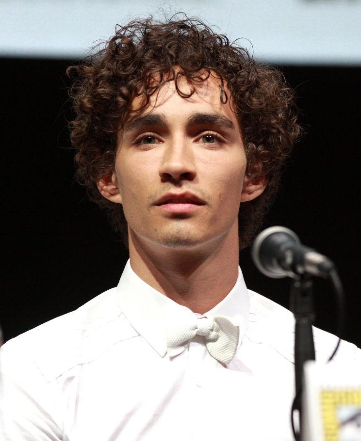 Robert Sheehan