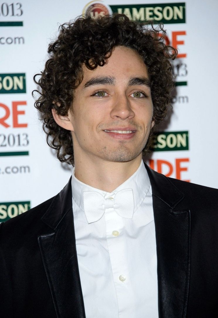 Robert Sheehan