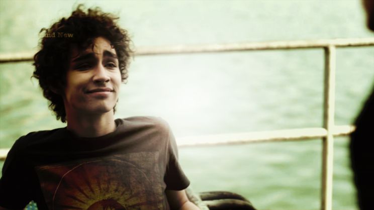 Robert Sheehan