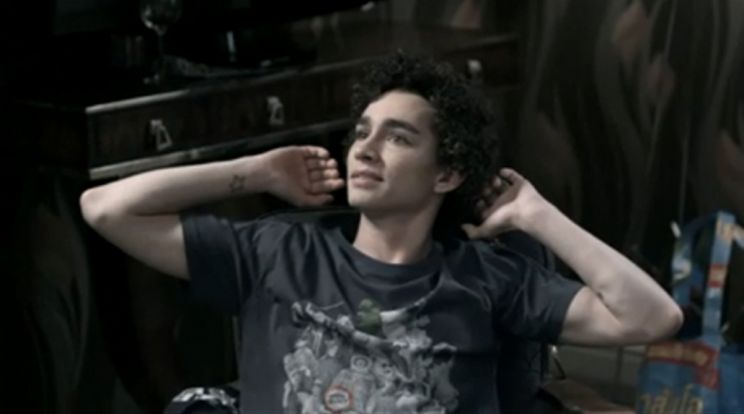Robert Sheehan
