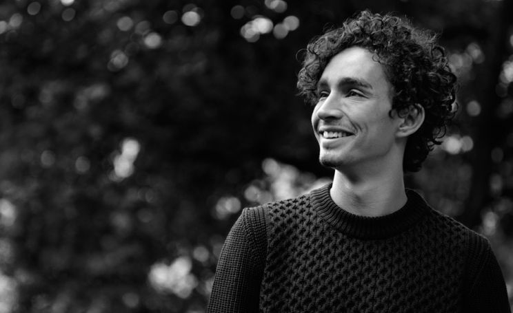 Robert Sheehan