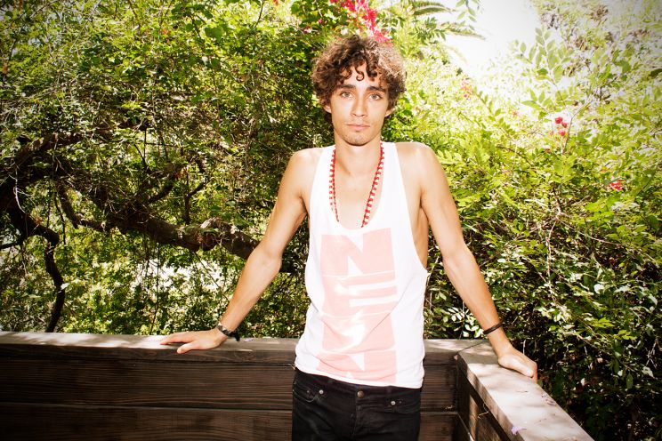 Robert Sheehan