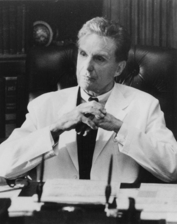 Robert Stack