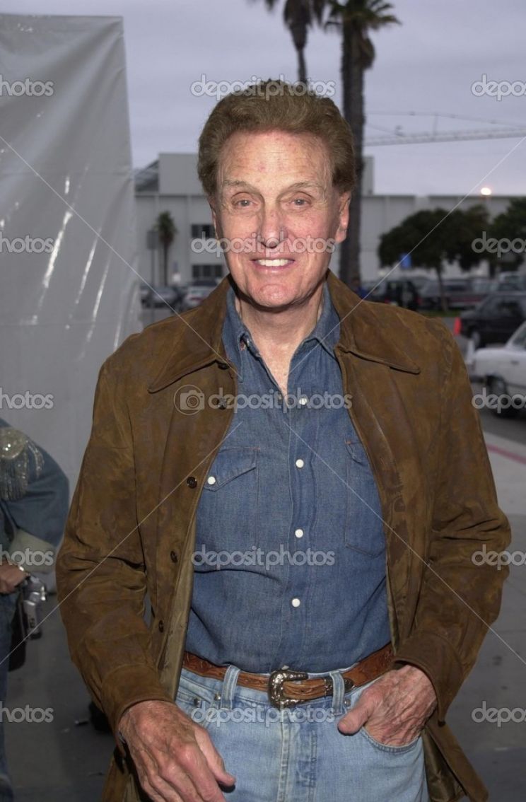 Robert Stack