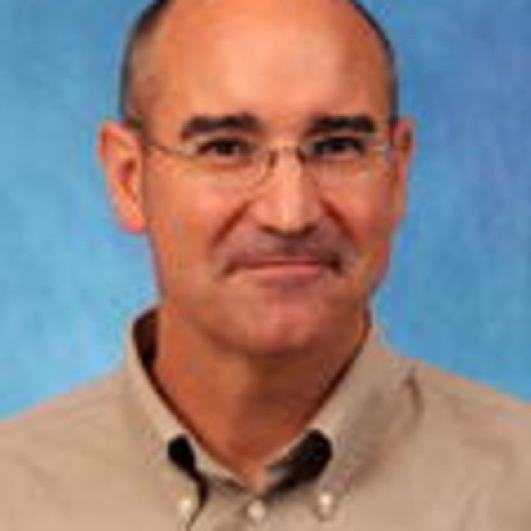 Robert Strauss