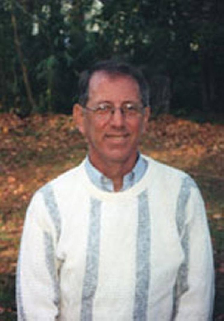 Robert Strauss