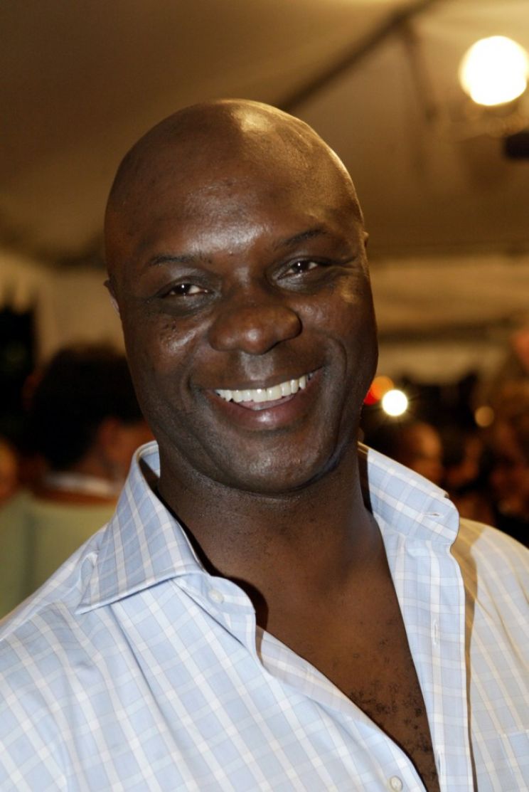 Robert Wisdom