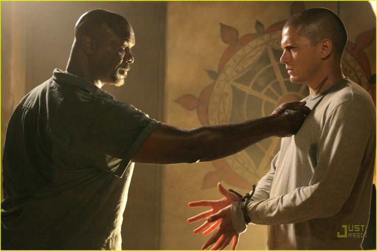 Robert Wisdom