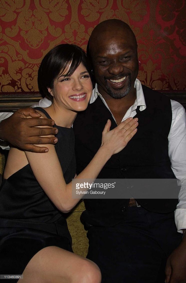 Robert Wisdom
