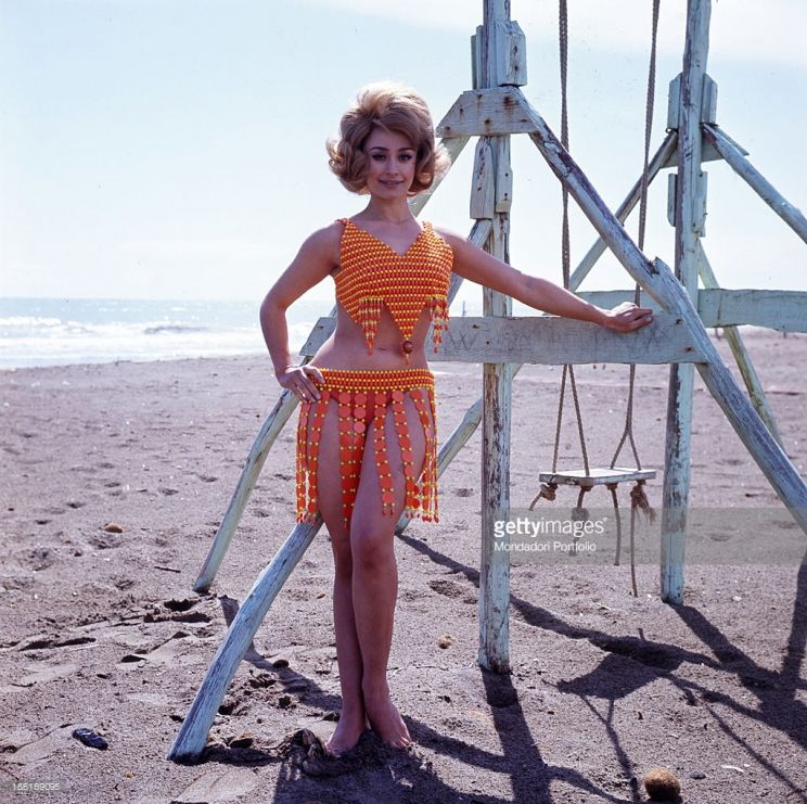 Roberta Shore
