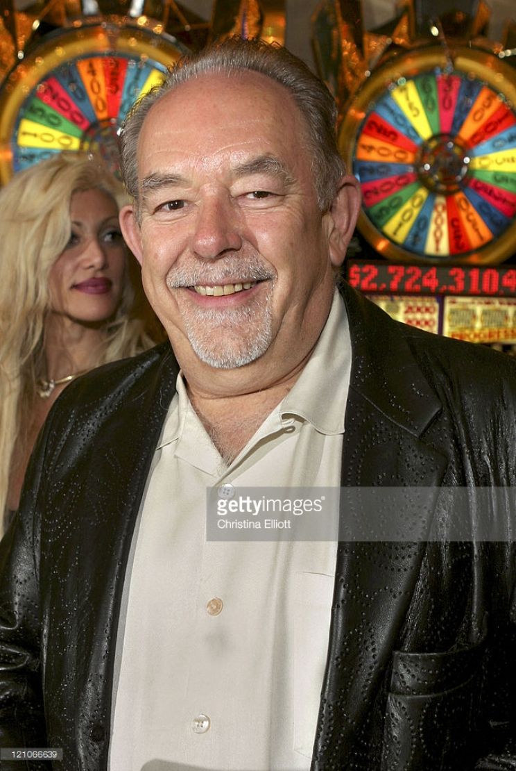 Robin Leach