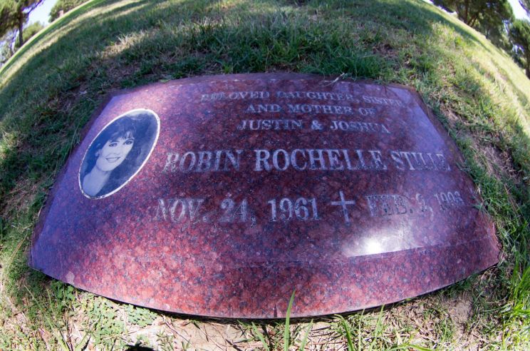 13 Photos Of Robin Stille Irama Gallery