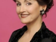 Robin Strasser