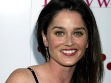 Robin Tunney