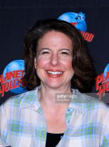 Robin Weigert photo