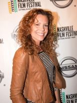 Robyn Lively photo