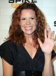 Robyn Lively