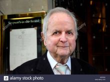 Rodney Bewes