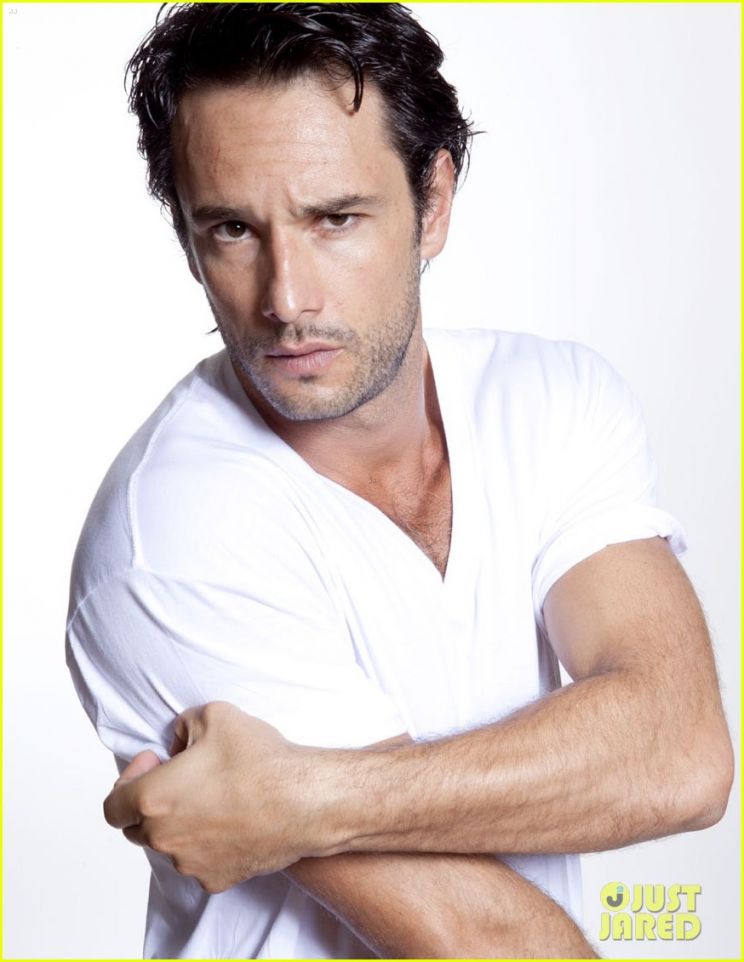 Rodrigo Santoro