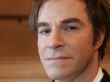 Roger Bart