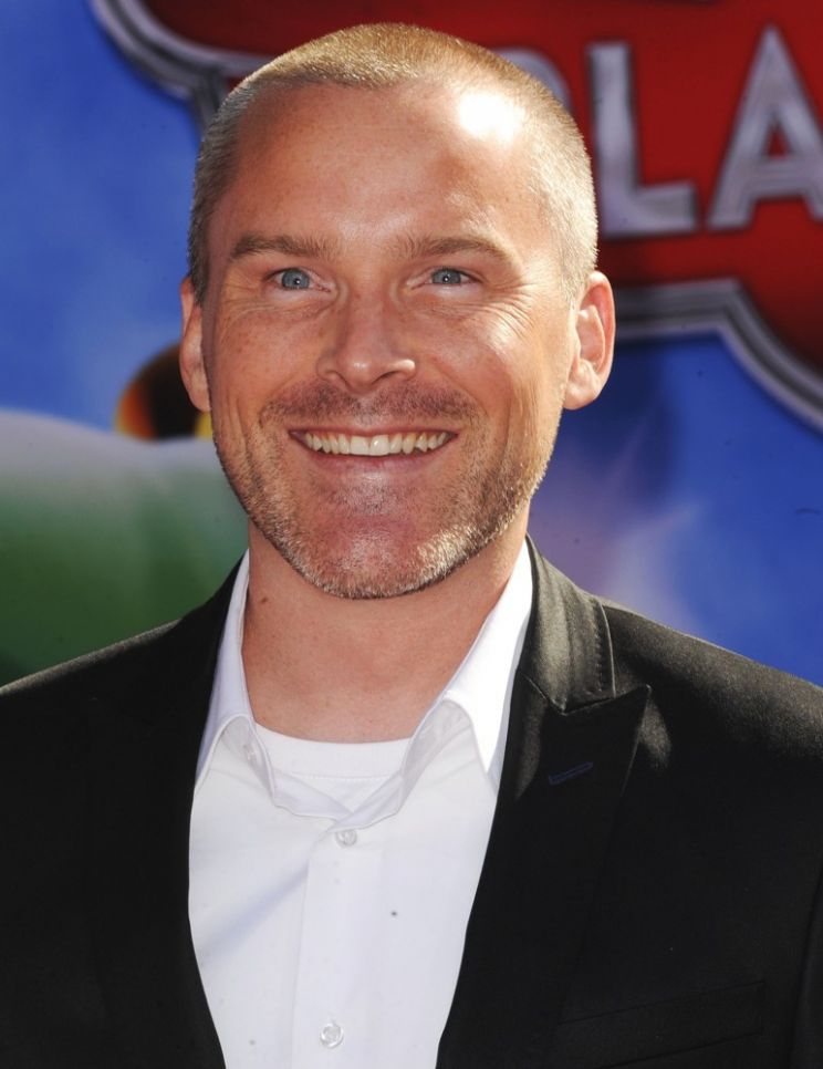 Roger Craig Smith