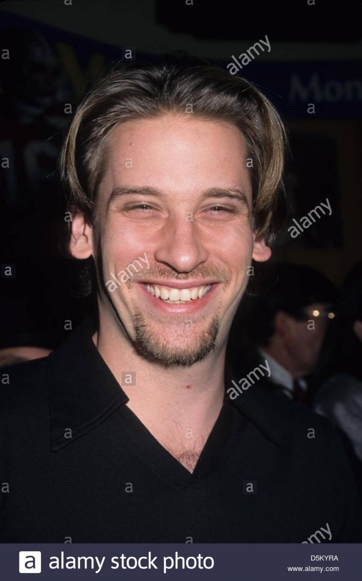 Roger Howarth