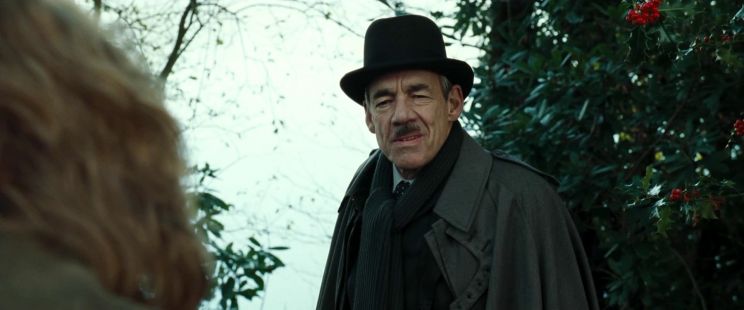 Roger Lloyd Pack