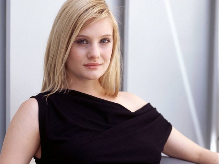 Romola Garai