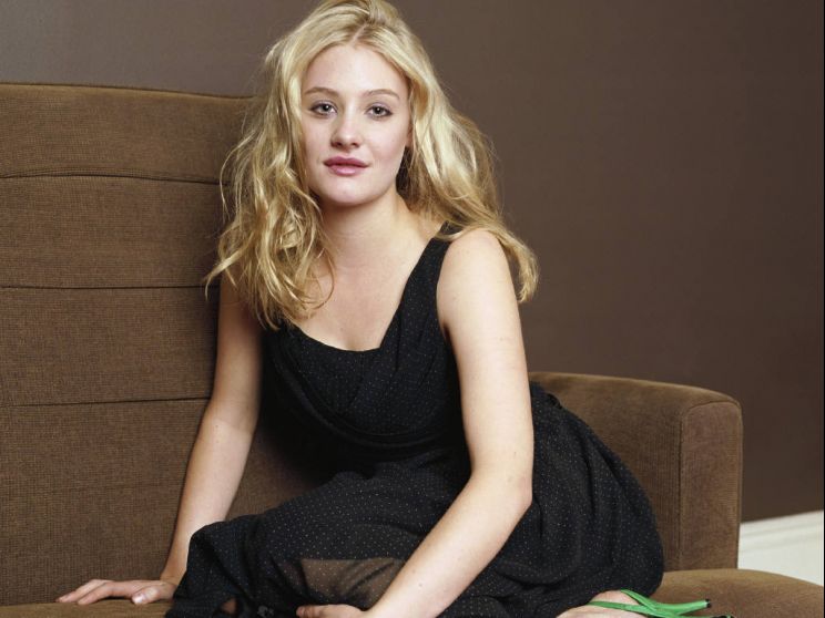 Romola Garai