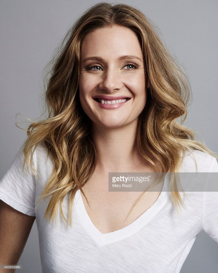 Romola Garai
