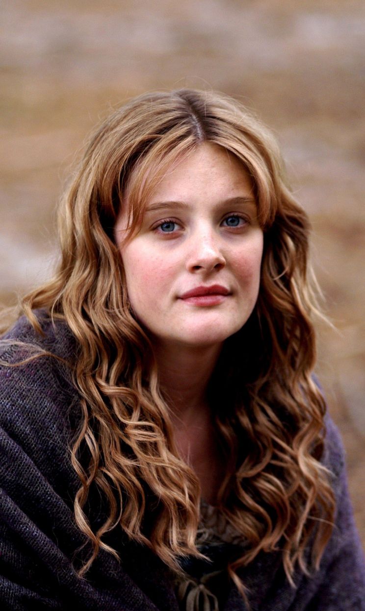 Romola Garai