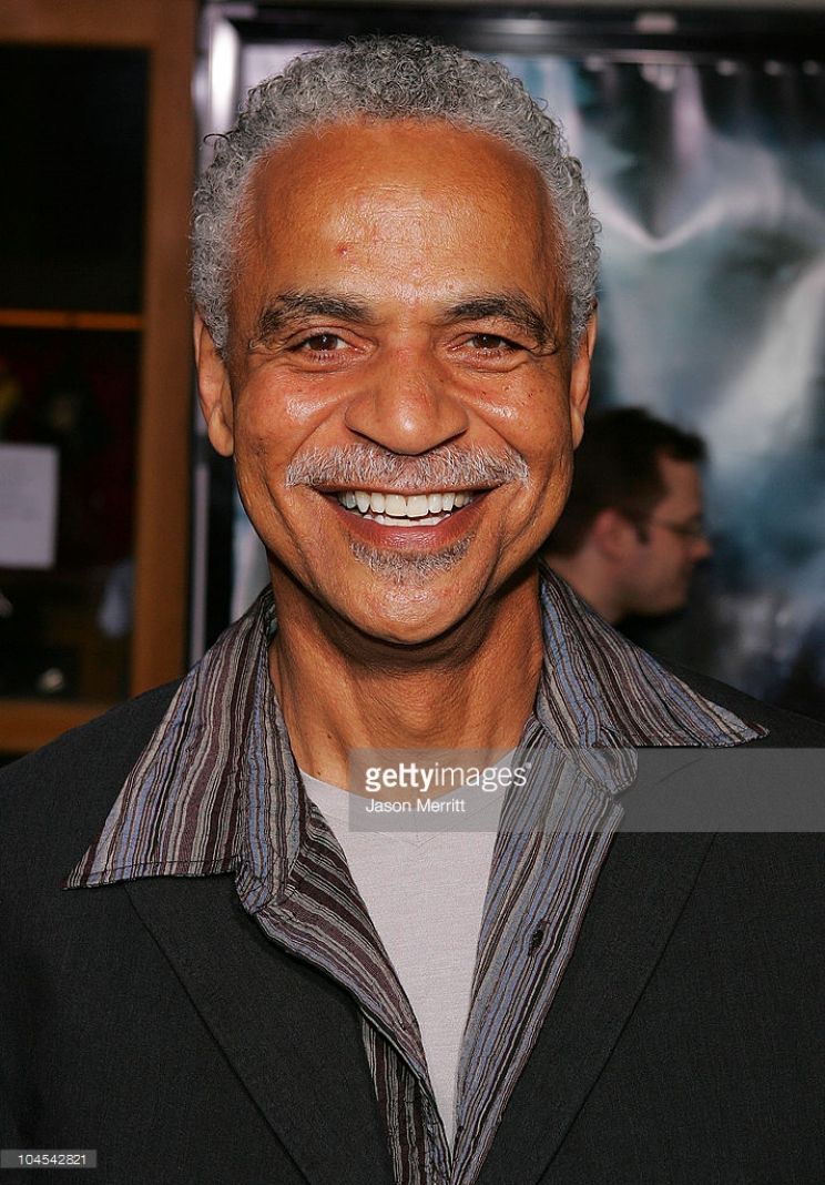 Ron Glass