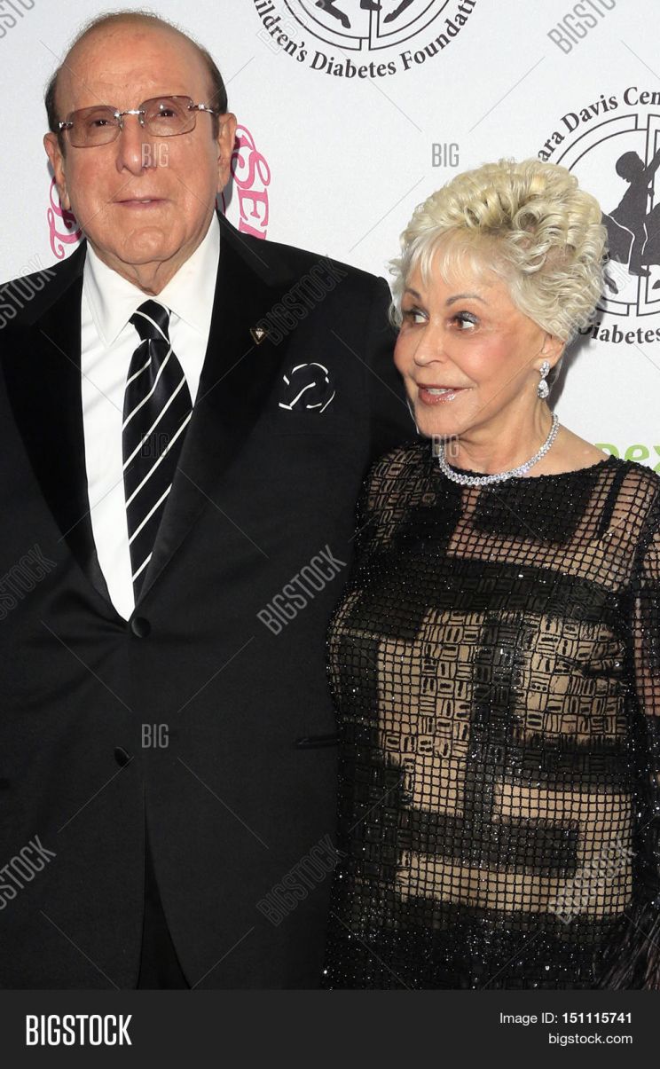 Rona Barrett
