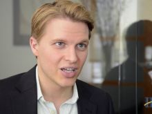 Ronan Farrow