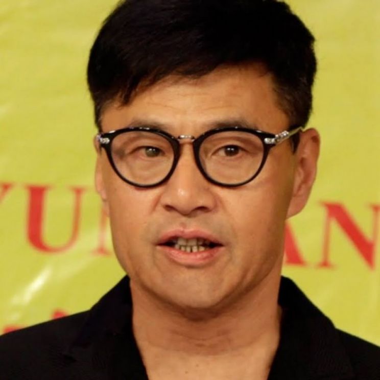 Rongguang Yu