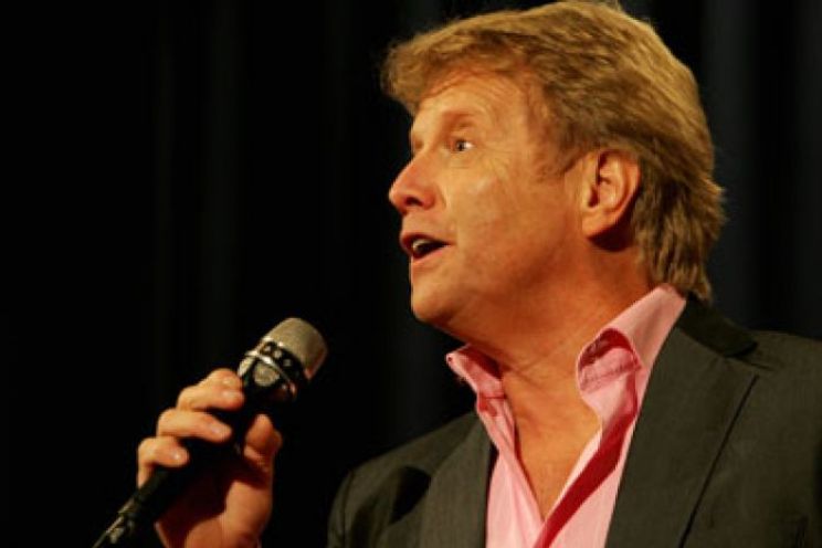 Ronnie Burns