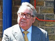 Ronnie Corbett