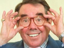 Ronnie Corbett