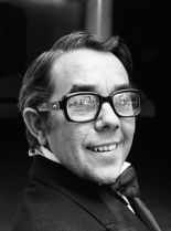 Ronnie Corbett